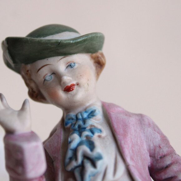 Vintage Porcelain Figurines, Capodimonte, Korean, Bisque Porcelain Man and Wom - Picture 7 of 10